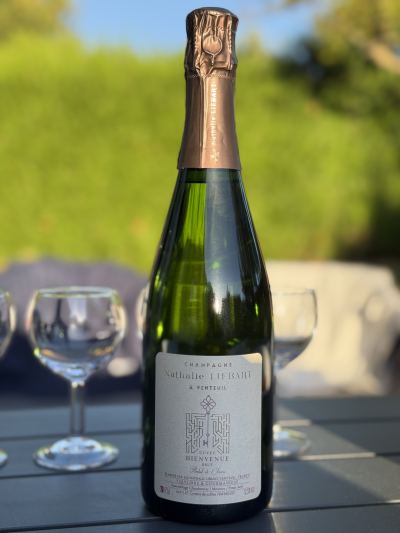 Foto 2 bij actie: Champagne (AFGEROND)